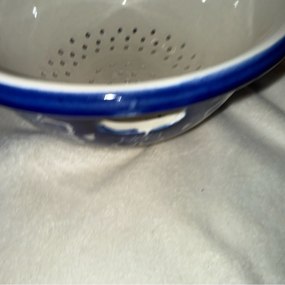 Beautiful Pottery Colander - Picture 7 of 7